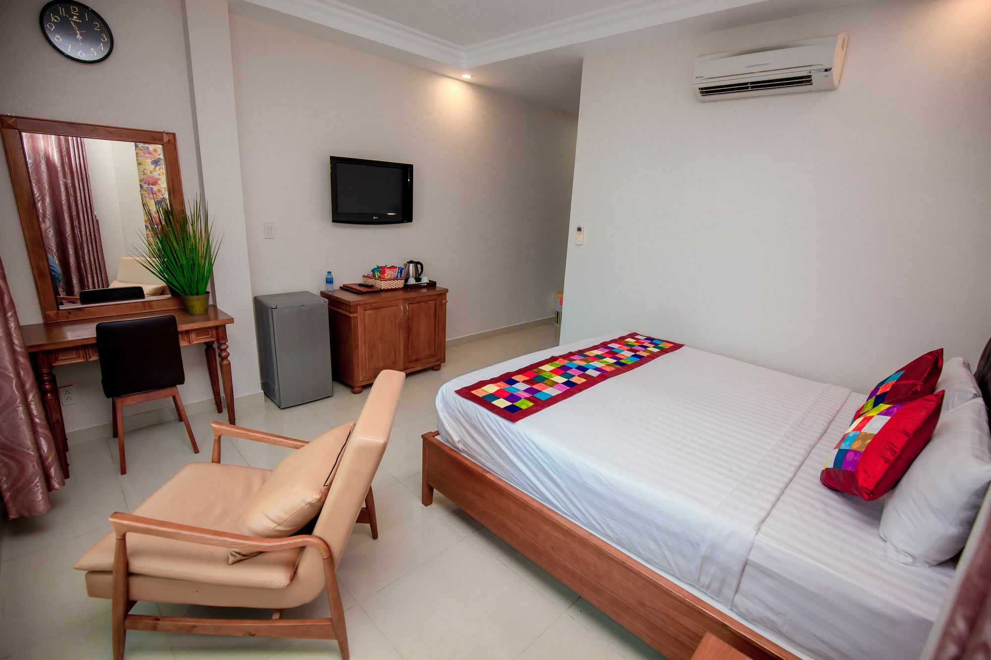 Tuong Vy Hotel Ho Chi Minh City Exterior photo
